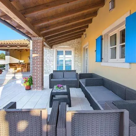 Apartament Amazing With Swimming Pool *