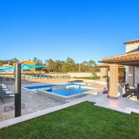 Apartament Amazing With Swimming Pool *
