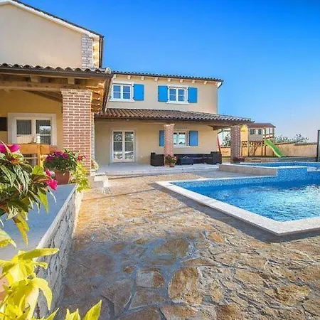 Amazing With Swimming Pool